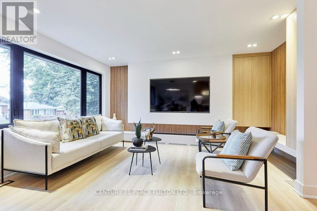 56 BROADLANDS BOULEVARD - Image 17