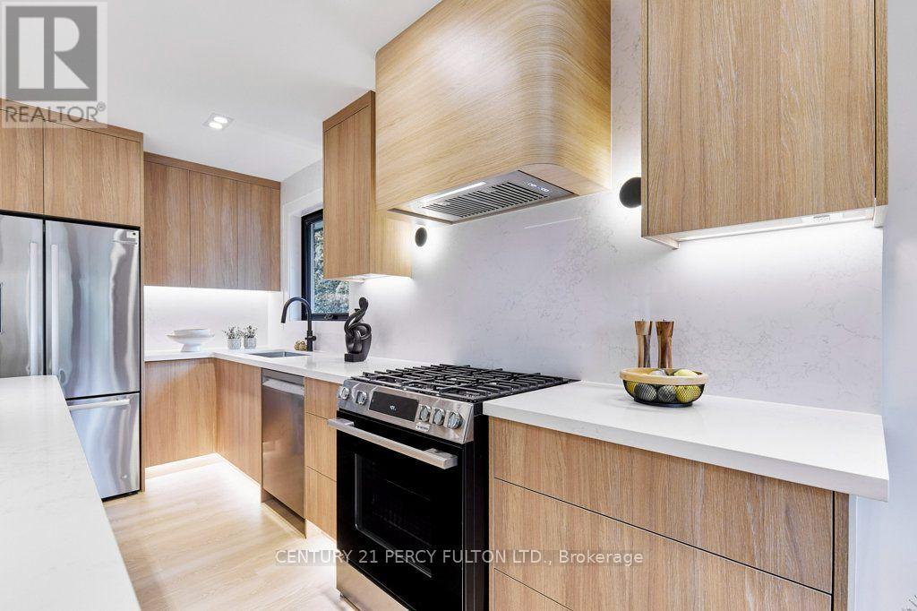 56 BROADLANDS BOULEVARD - Image 12