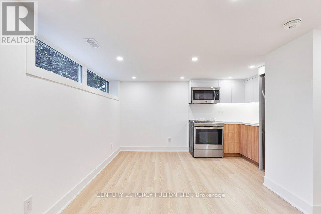 56 BROADLANDS BOULEVARD - Image 30