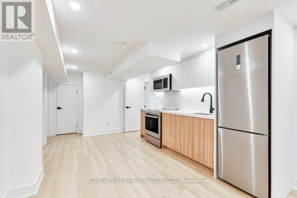 56 BROADLANDS BOULEVARD - Image 35