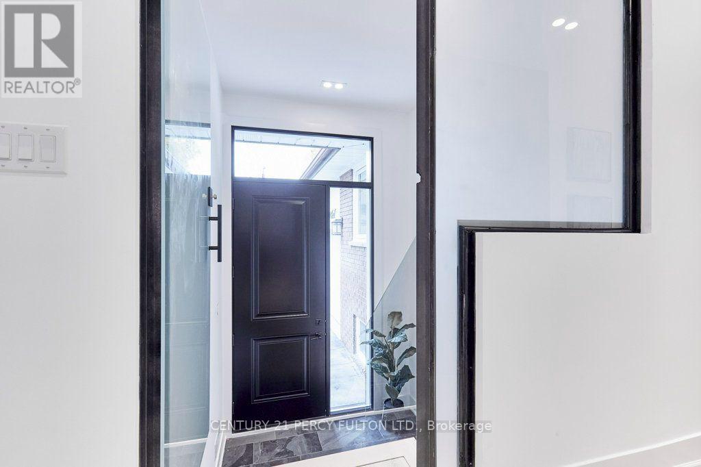 56 BROADLANDS BOULEVARD - Image 7
