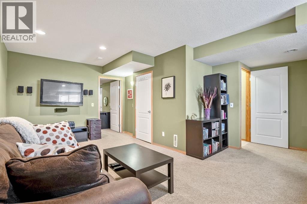 209 Strathcona Circle - 22