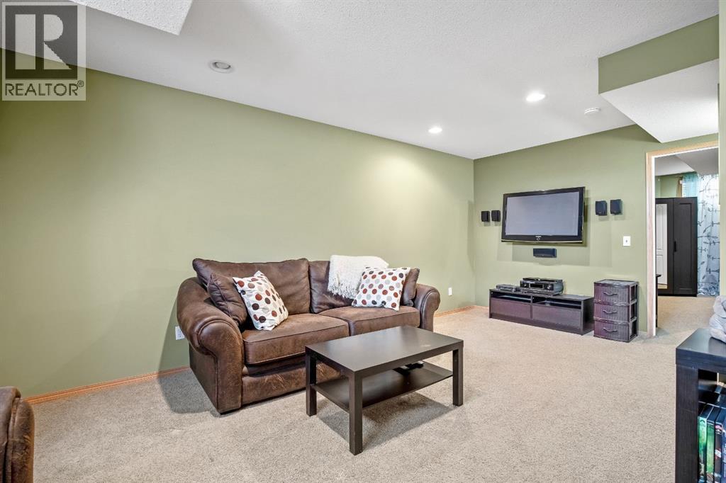 209 Strathcona Circle - 21