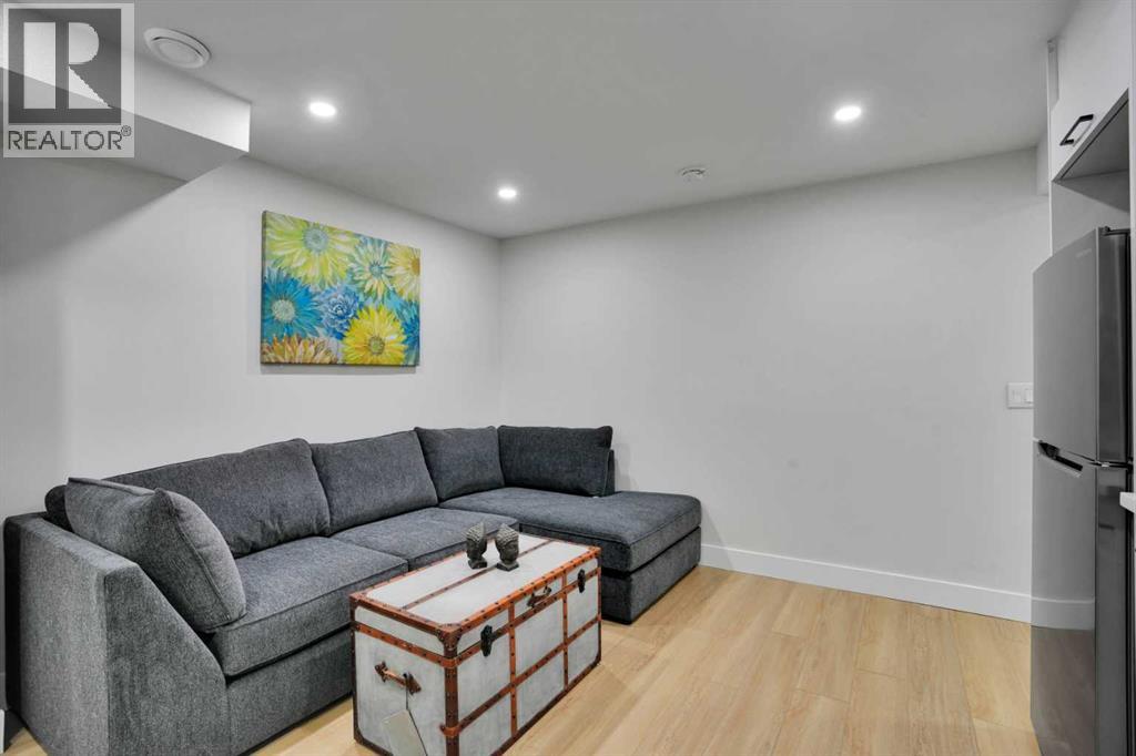 74 Castledale Way NE - 33