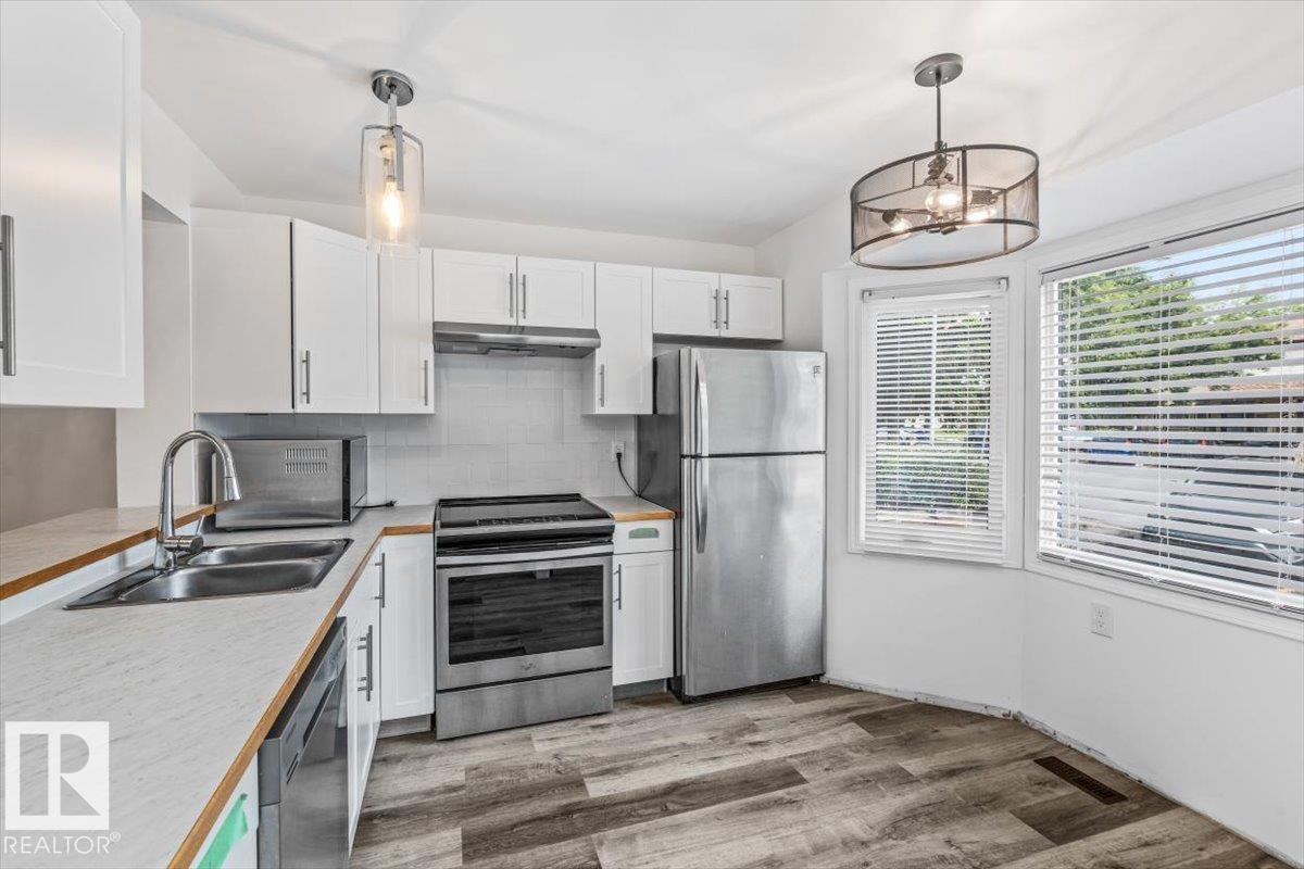 2135 141 AV NW - 2