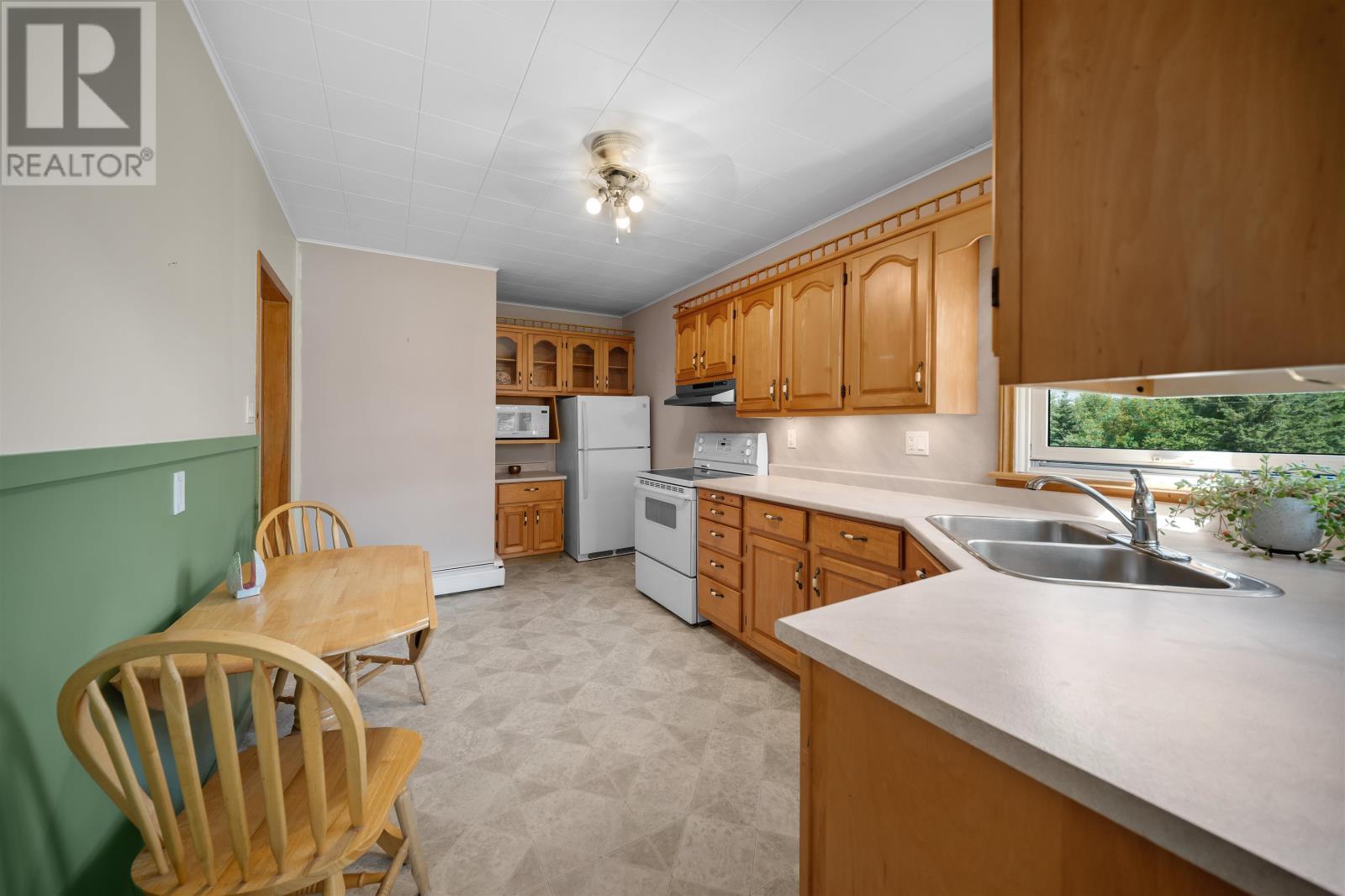 99 Westview Drive - 2