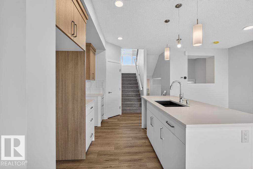 310 BRAE WY - 27