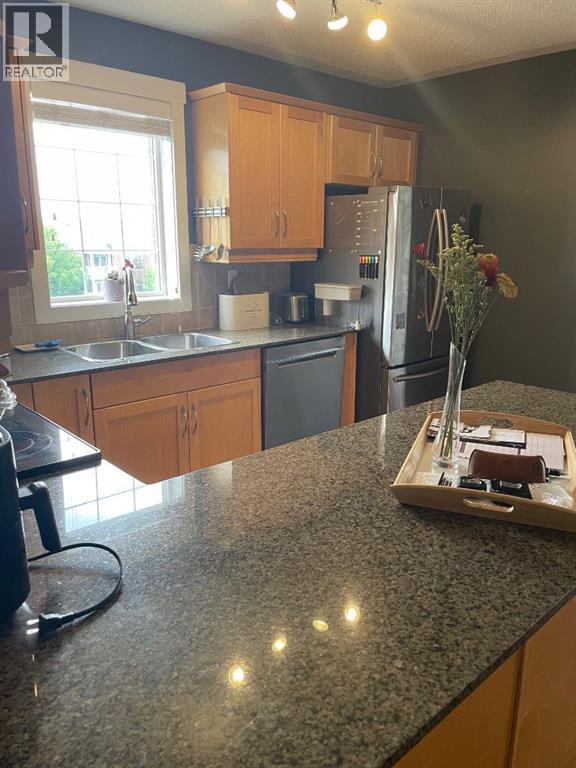 #320 2233 34 Avenue SW - 17