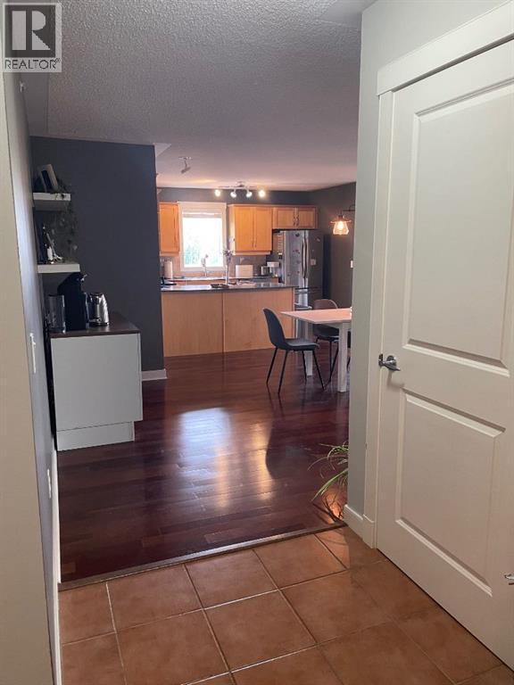 #320 2233 34 Avenue SW - 3