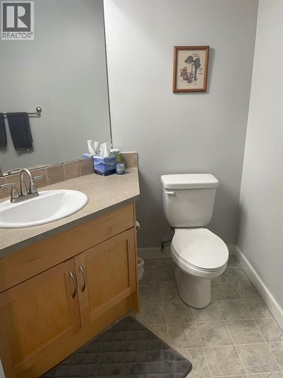 #320 2233 34 Avenue SW - 25
