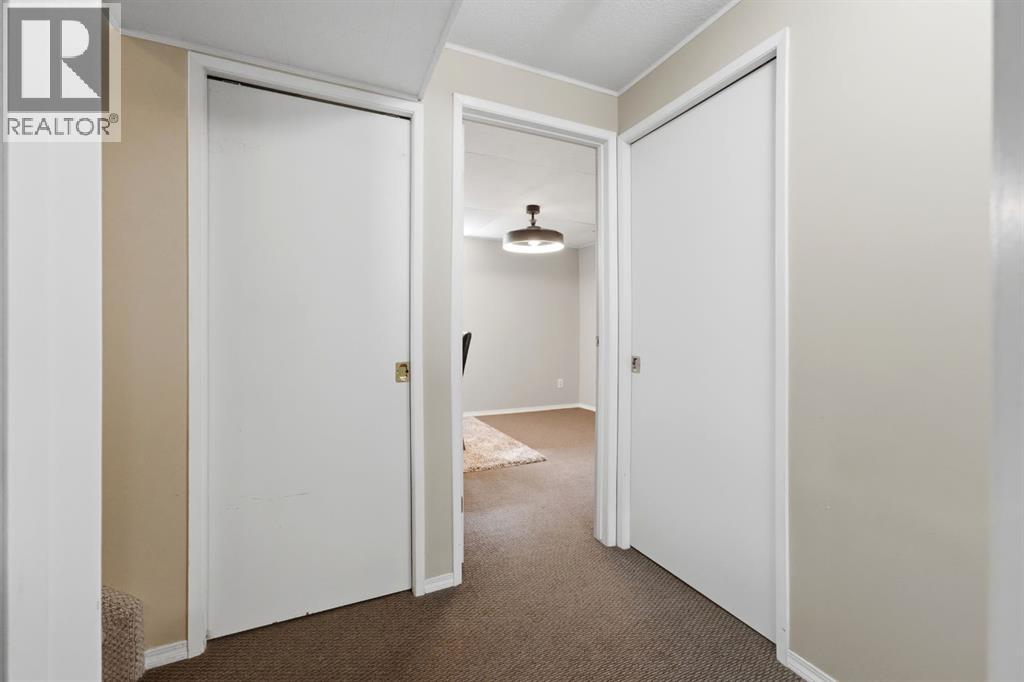 5 Everitt Crescent - 35