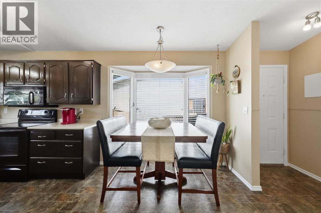 5 Everitt Crescent - 16