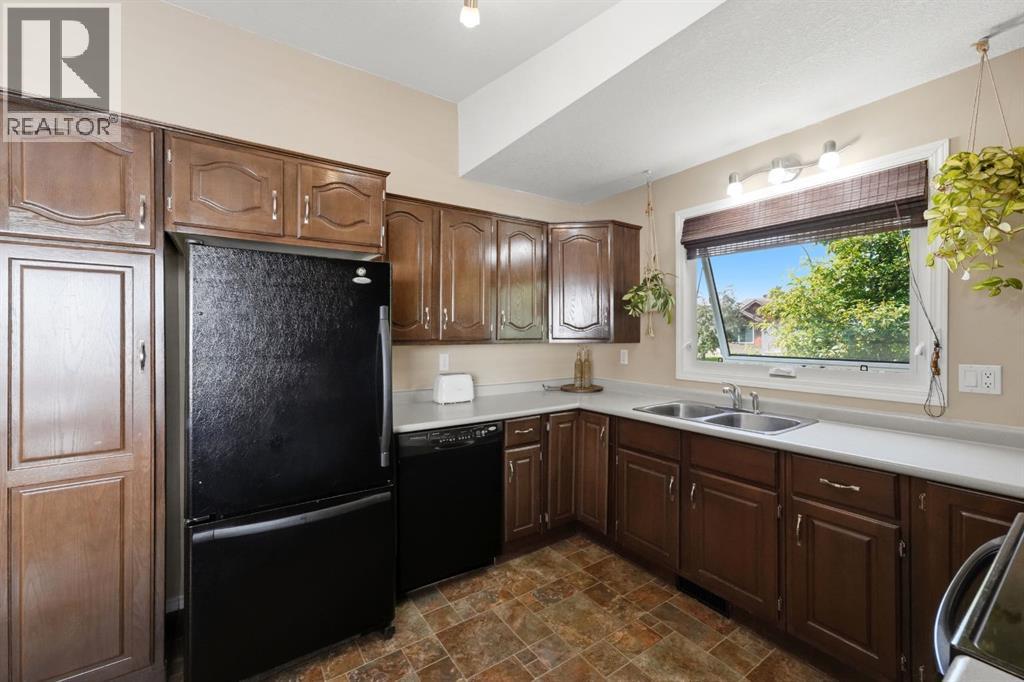 5 Everitt Crescent - 18