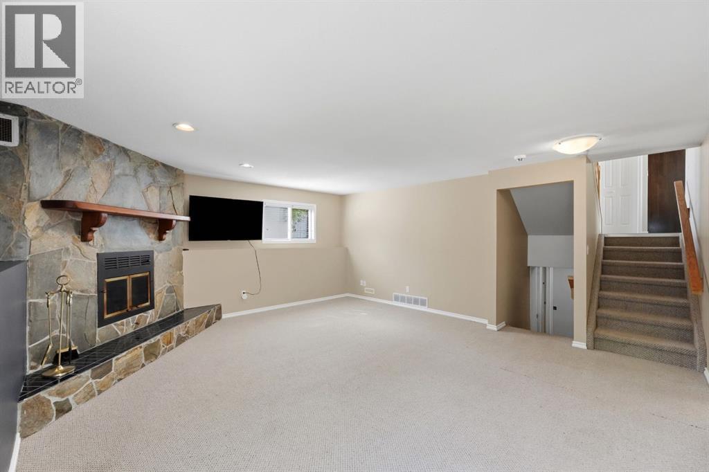 5 Everitt Crescent - 32