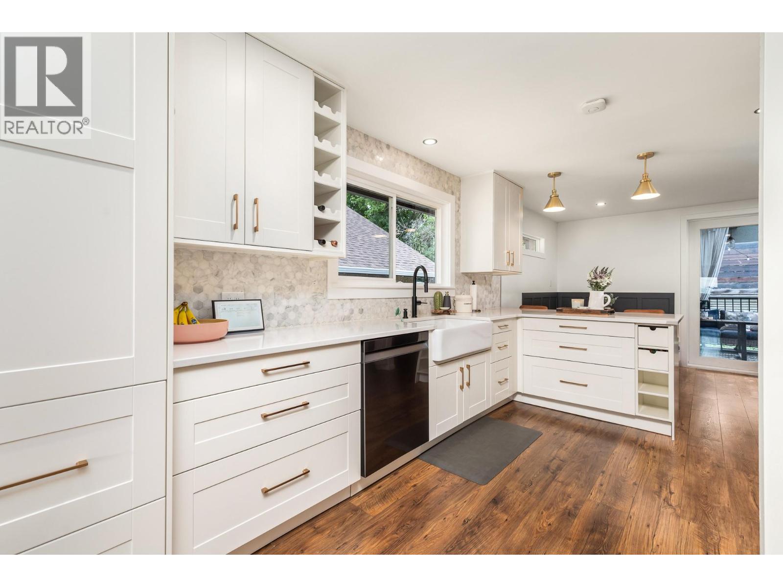 2607 26 Street - 10