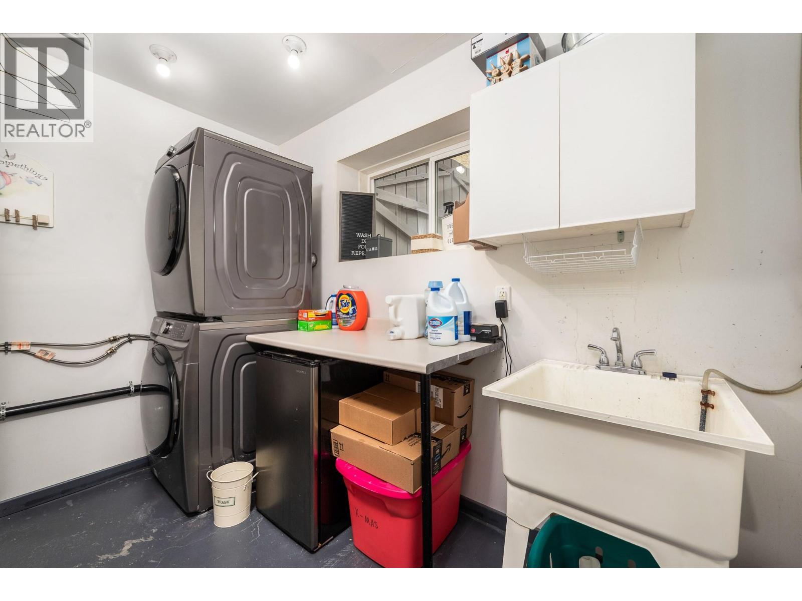 2607 26 Street - 25