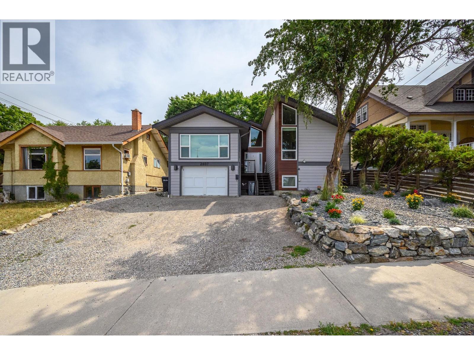 2607 26 Street - 4