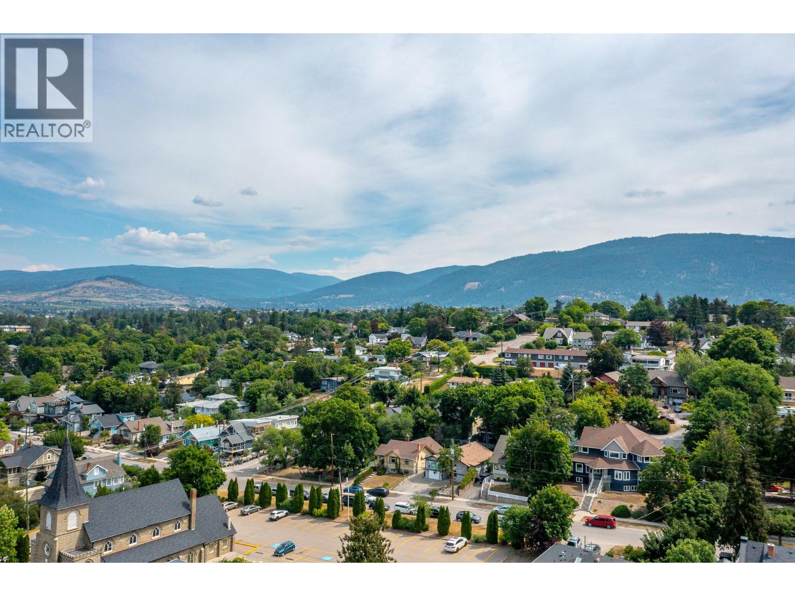 2607 26 Street - 41