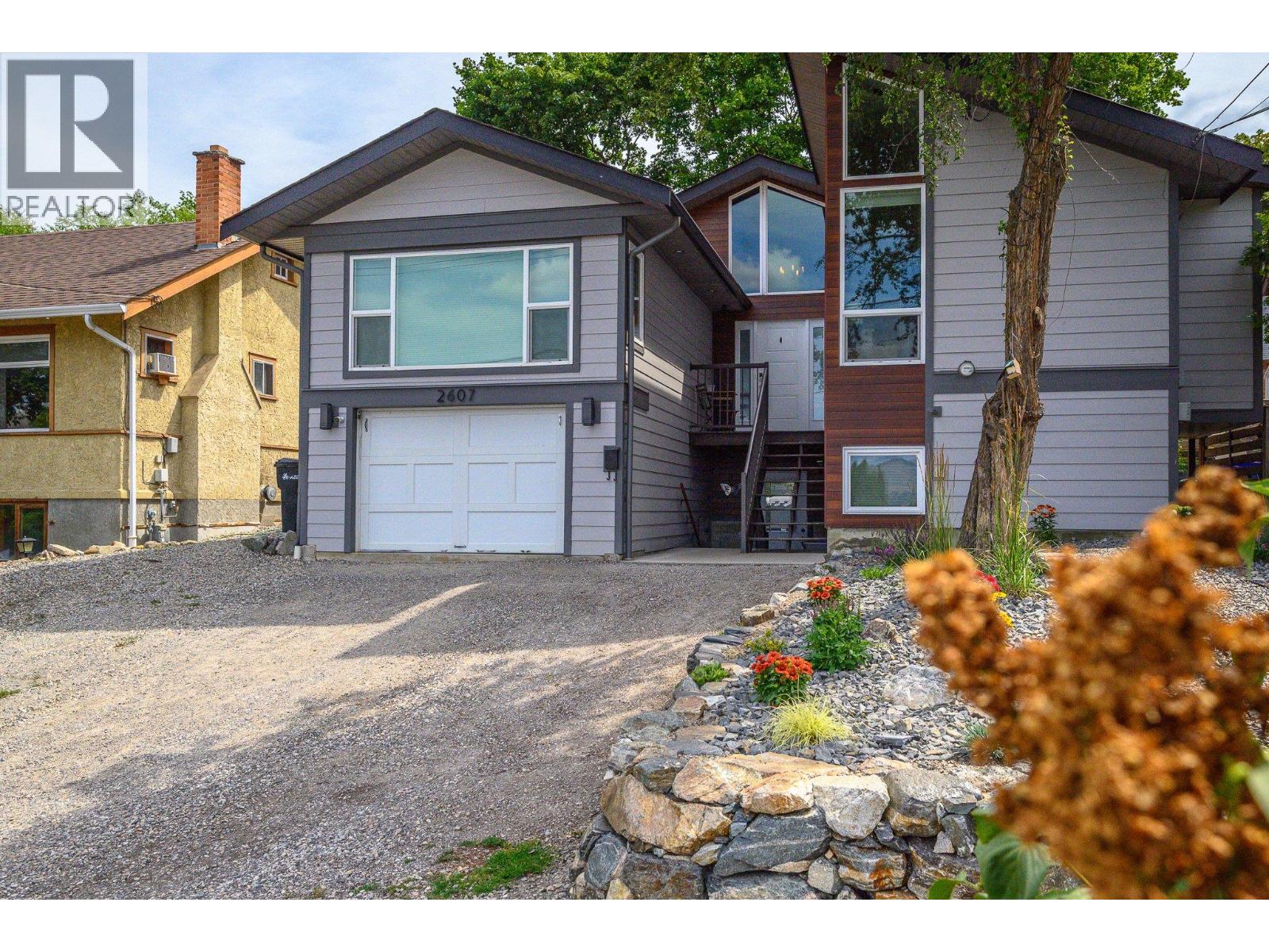 2607 26 Street - 2