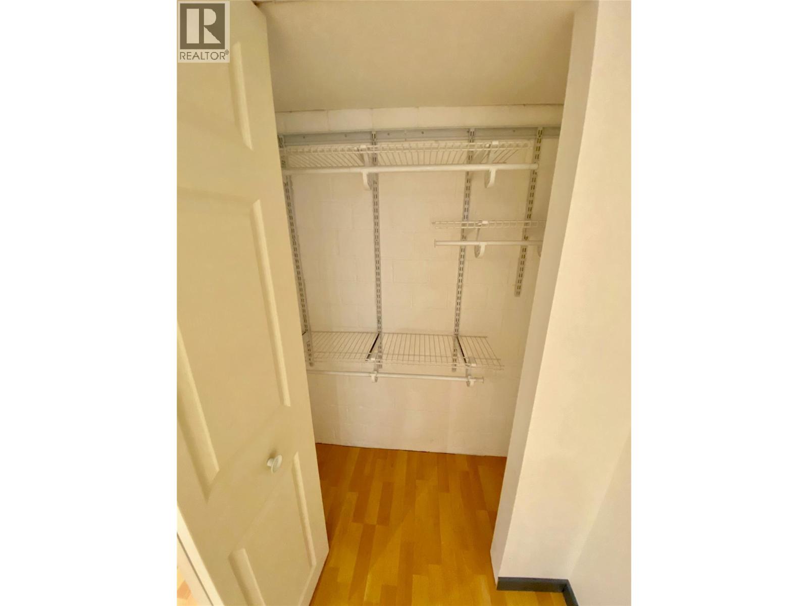 2607 26 Street - 56