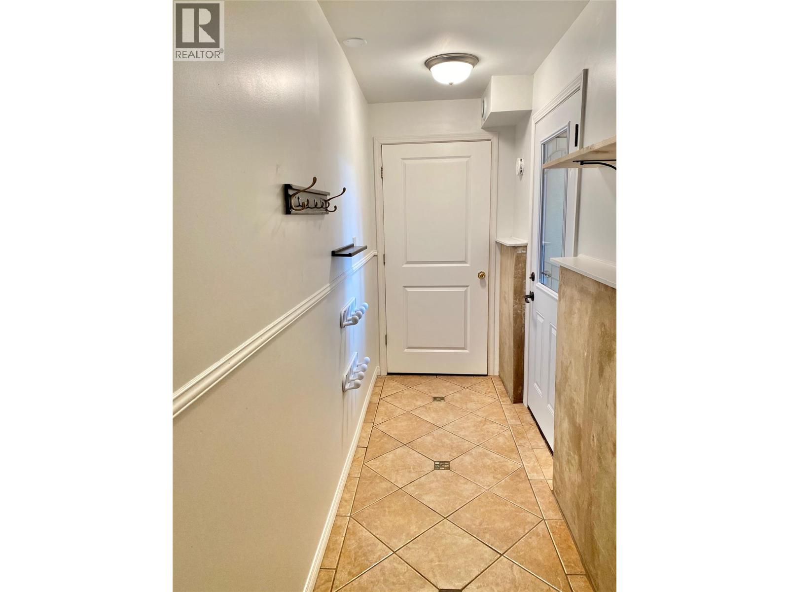 2607 26 Street - 50