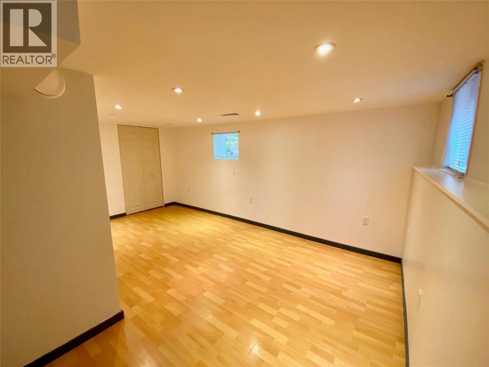 2607 26 Street - 51