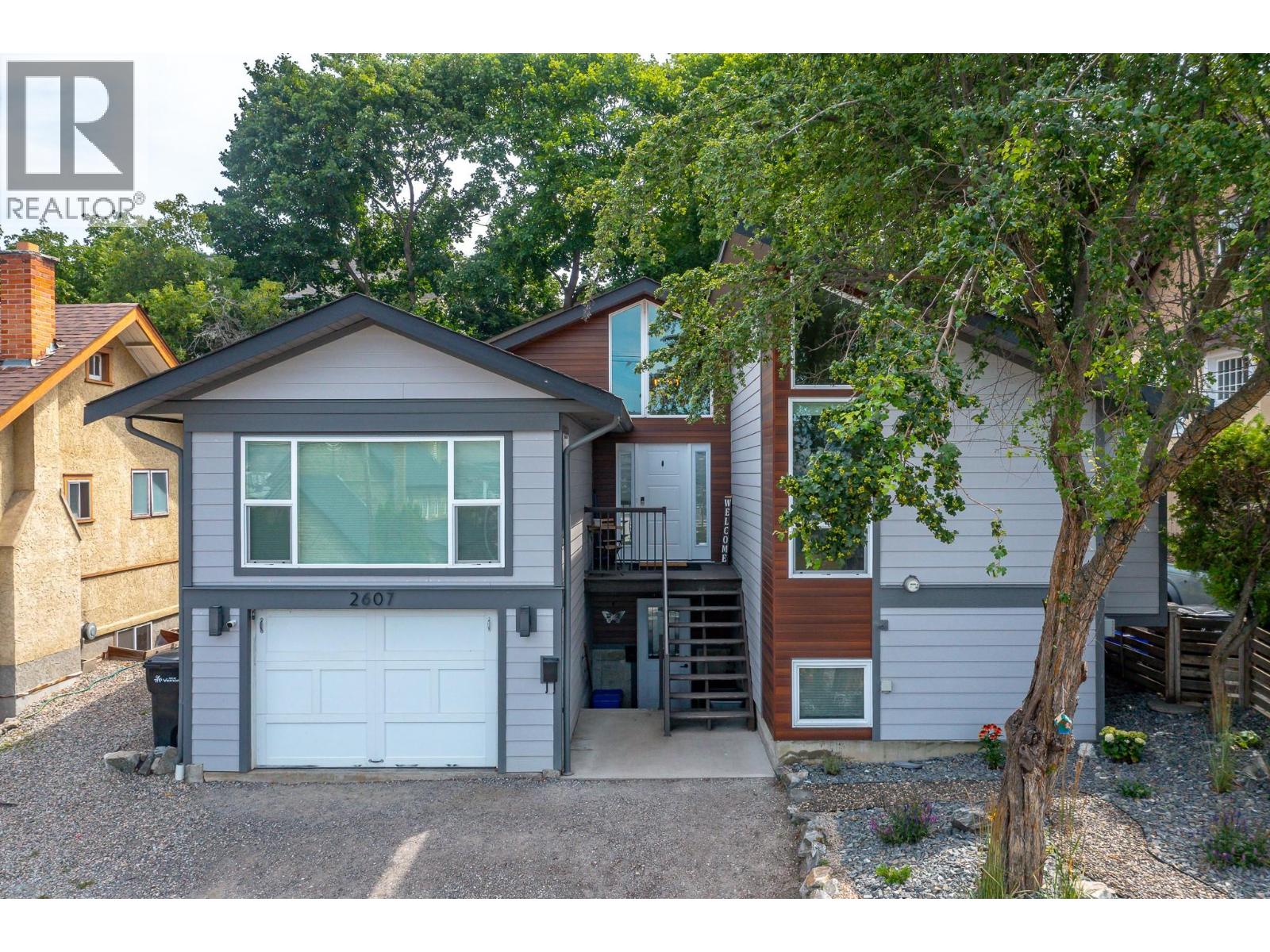 2607 26 Street - 43