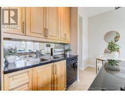 1907 - 1121 Bay Street, Toronto, ON M5S3L9 Photo 12