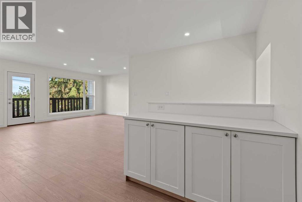 209 First Avenue S — photo 9