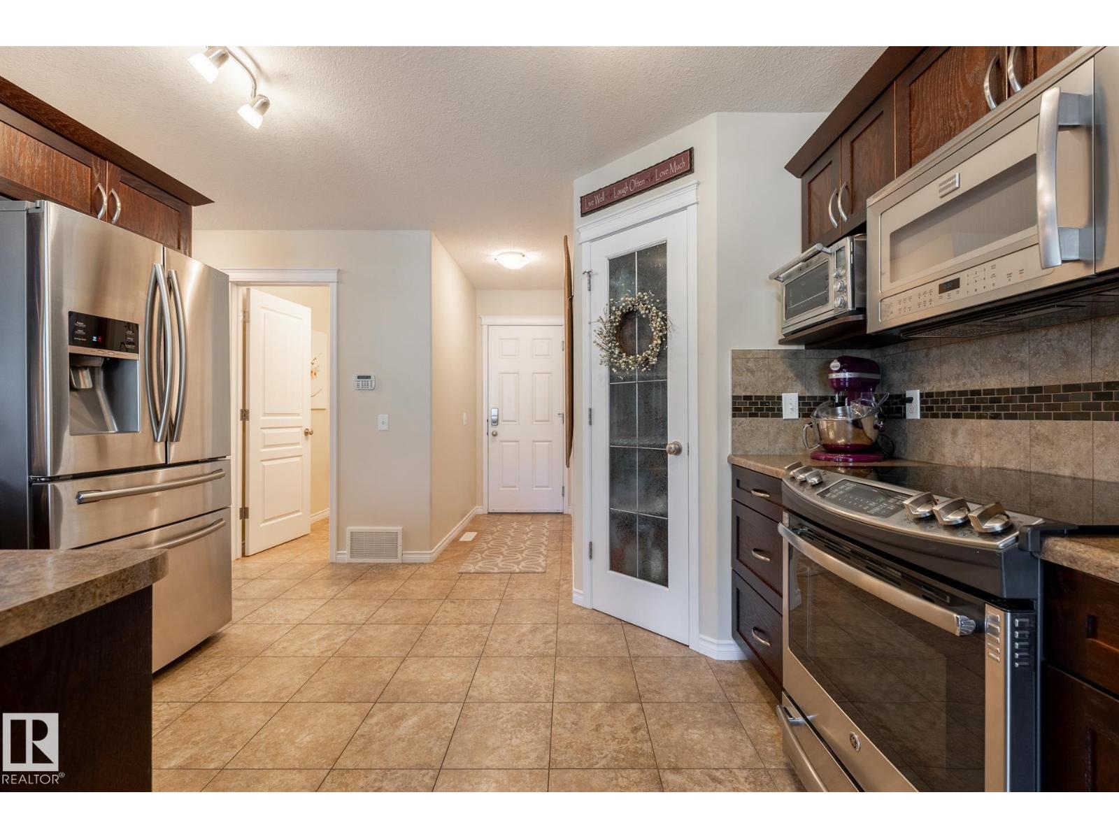 5820 7 AV SW SW - 17