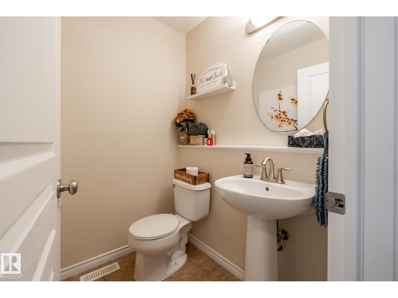 5820 7 AV SW SW - 19