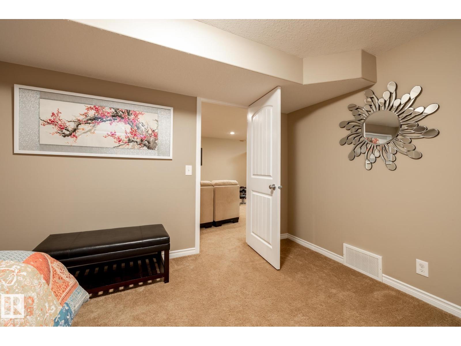 5820 7 AV SW SW - 47