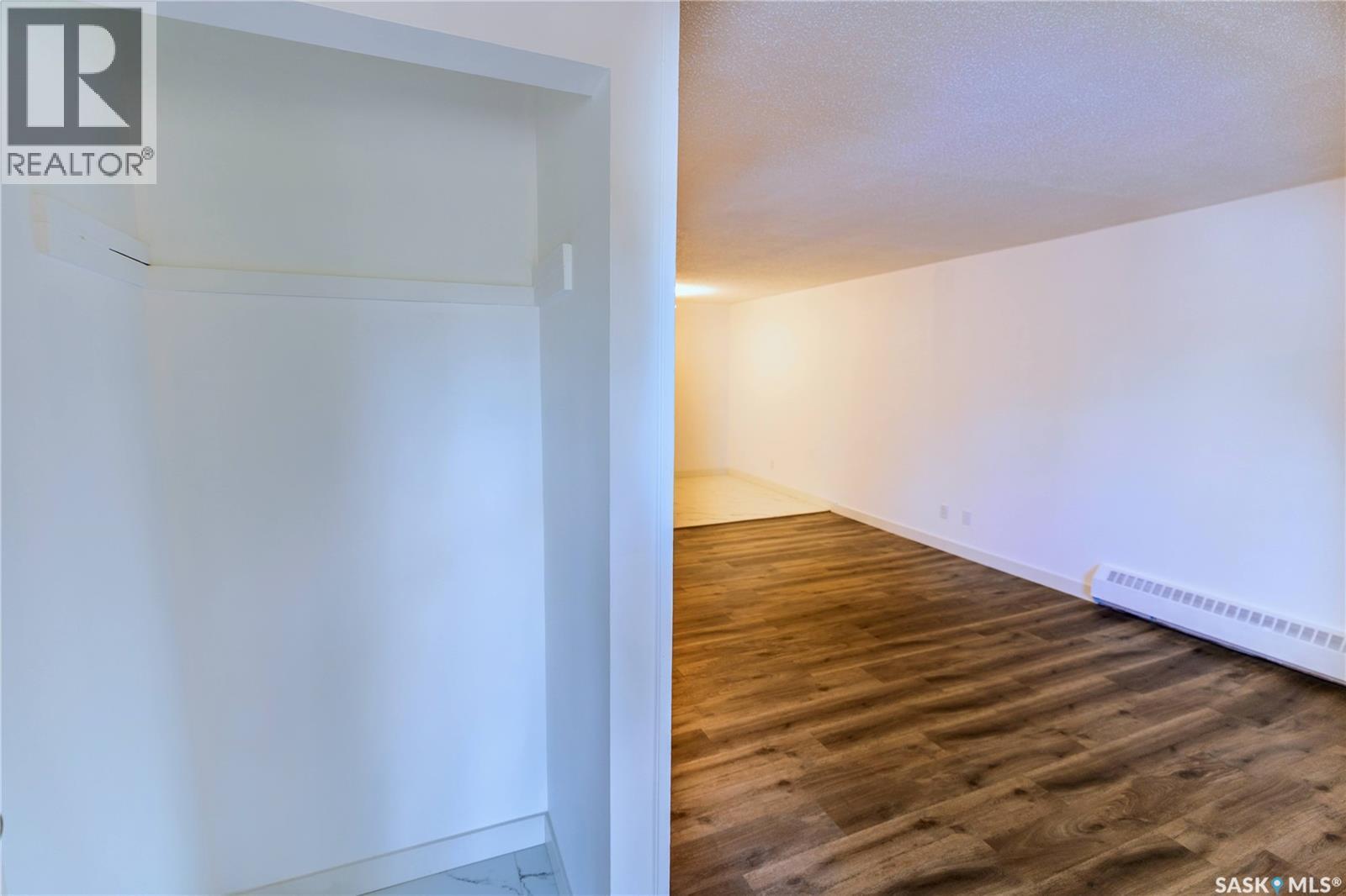 8 B NOLLET AVENUE — photo 10