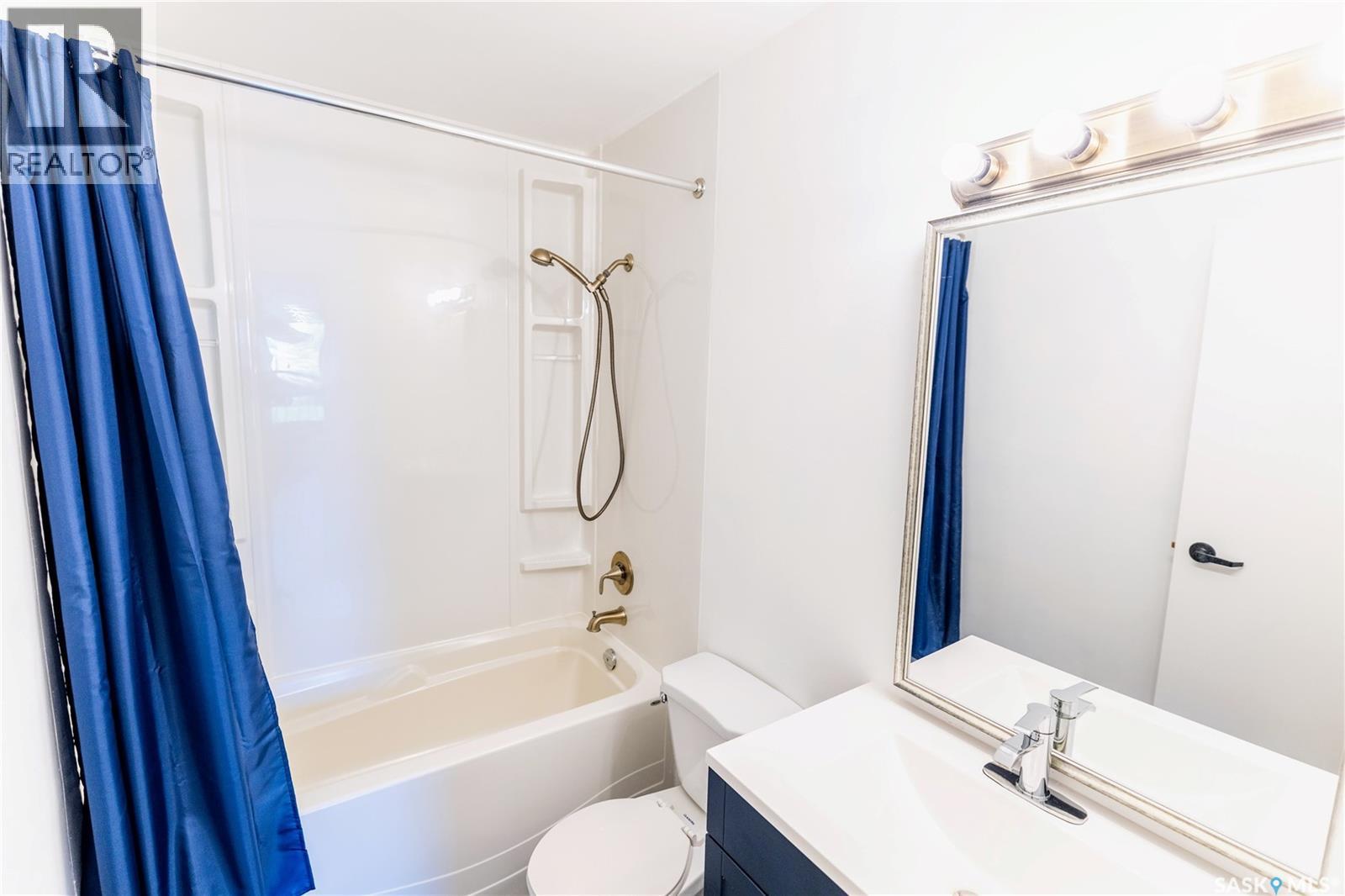 8 B NOLLET AVENUE — photo 11