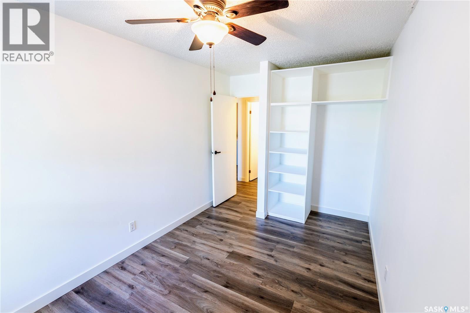 8 B NOLLET AVENUE — photo 16
