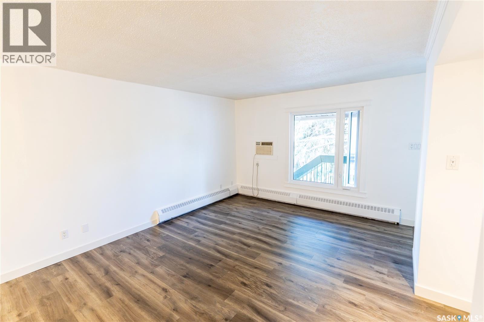 8 B NOLLET AVENUE — photo 8