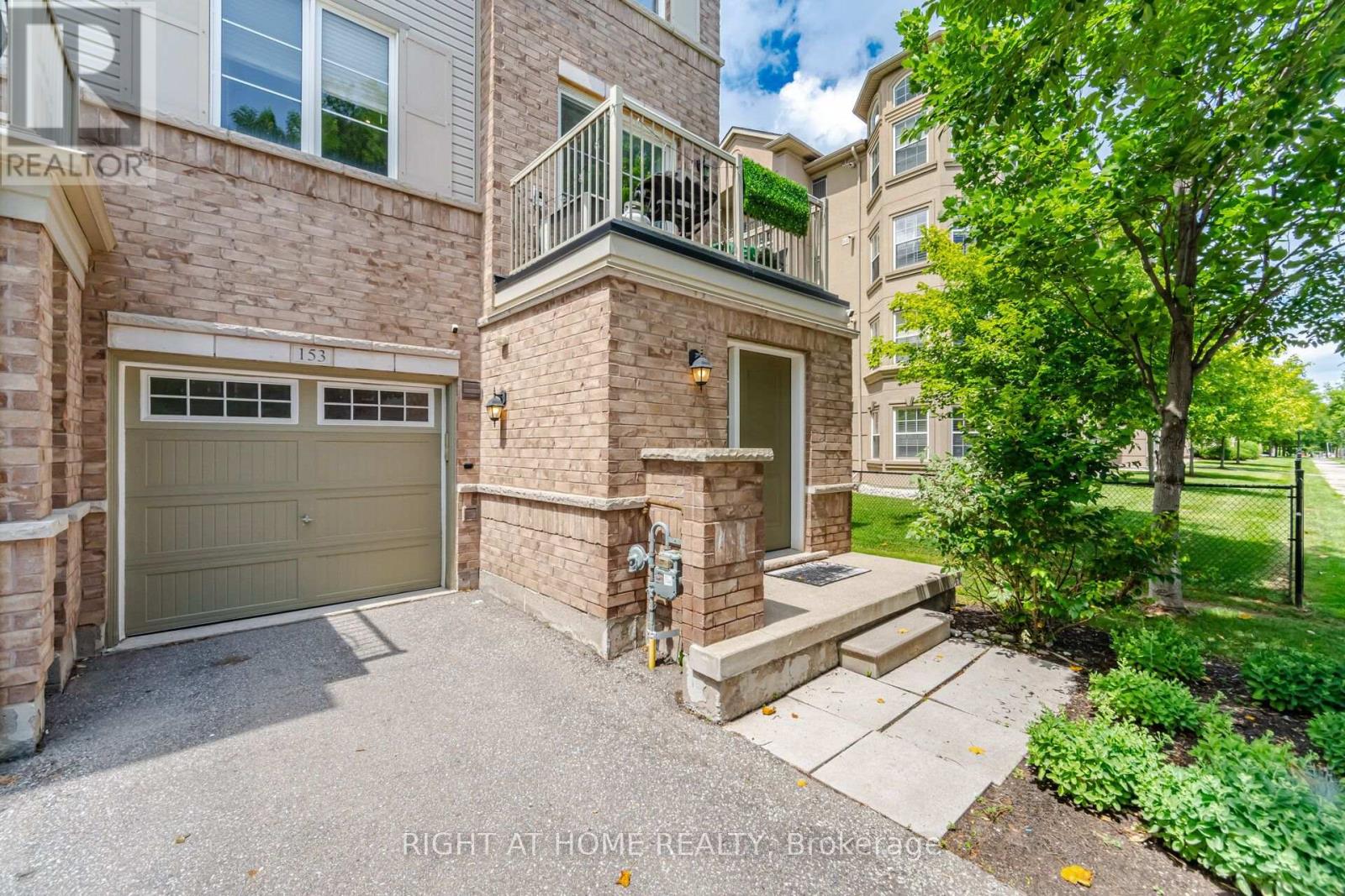 #153 165 HAMPSHIRE WAY - 1