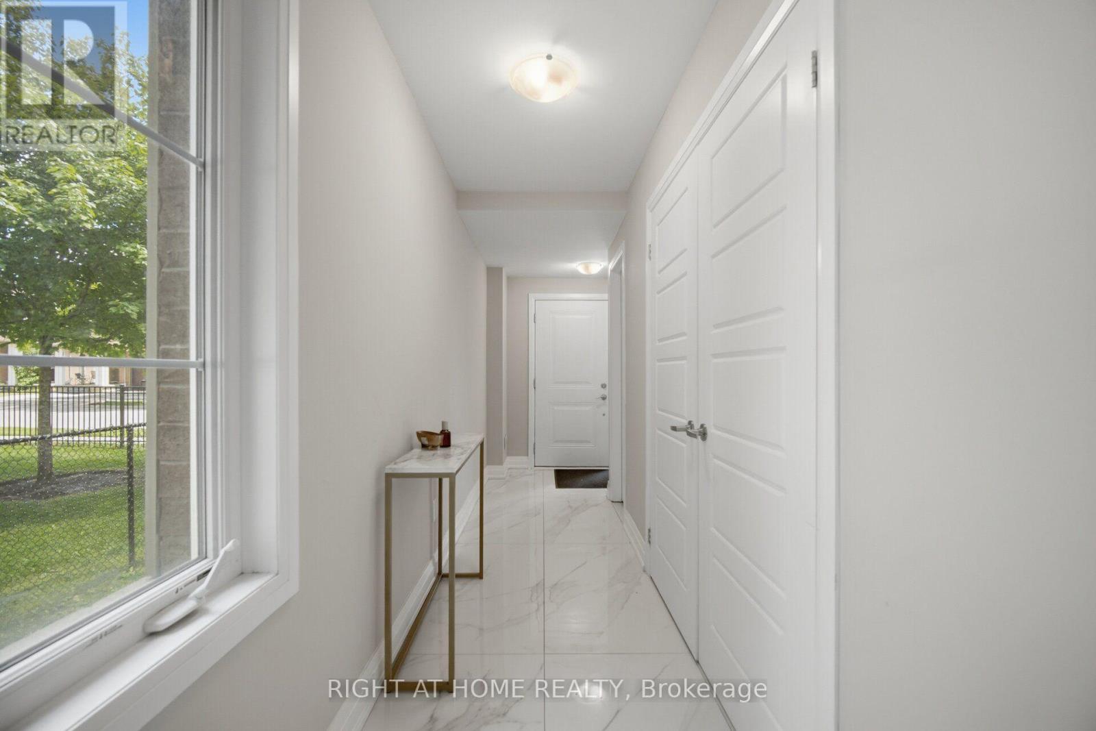 #153 165 HAMPSHIRE WAY - 7