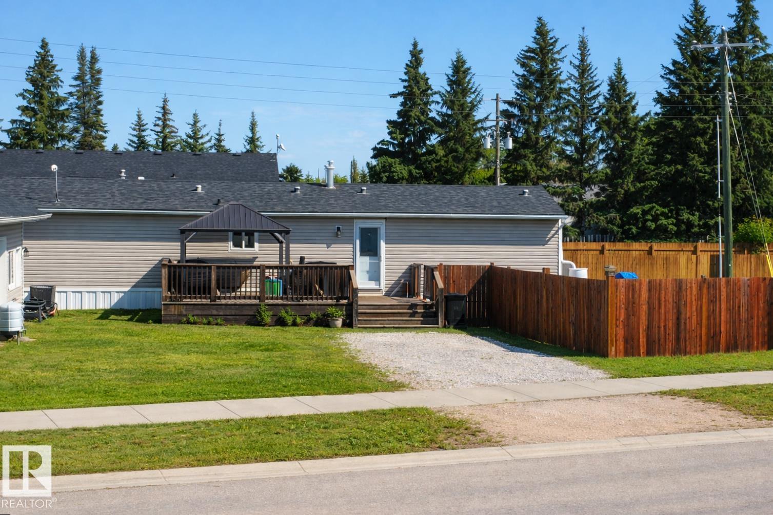 4801 50 ST - 1