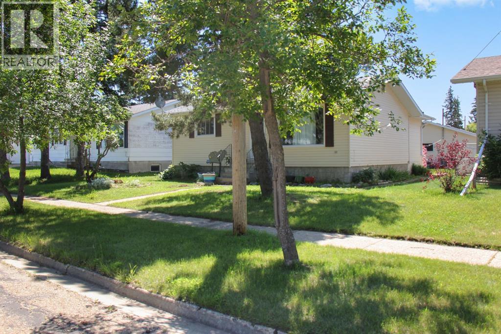 4915 53 Avenue - 1