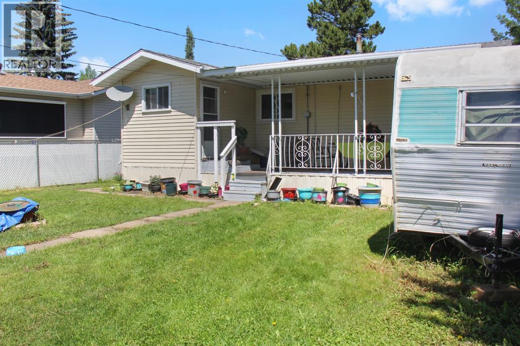 4915 53 Avenue - 25
