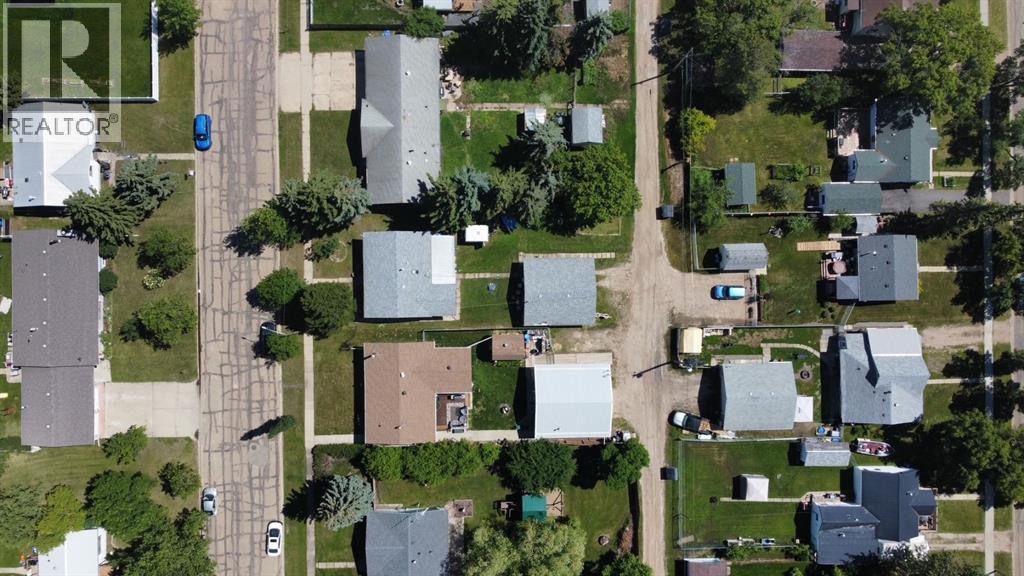 4915 53 Avenue - 30