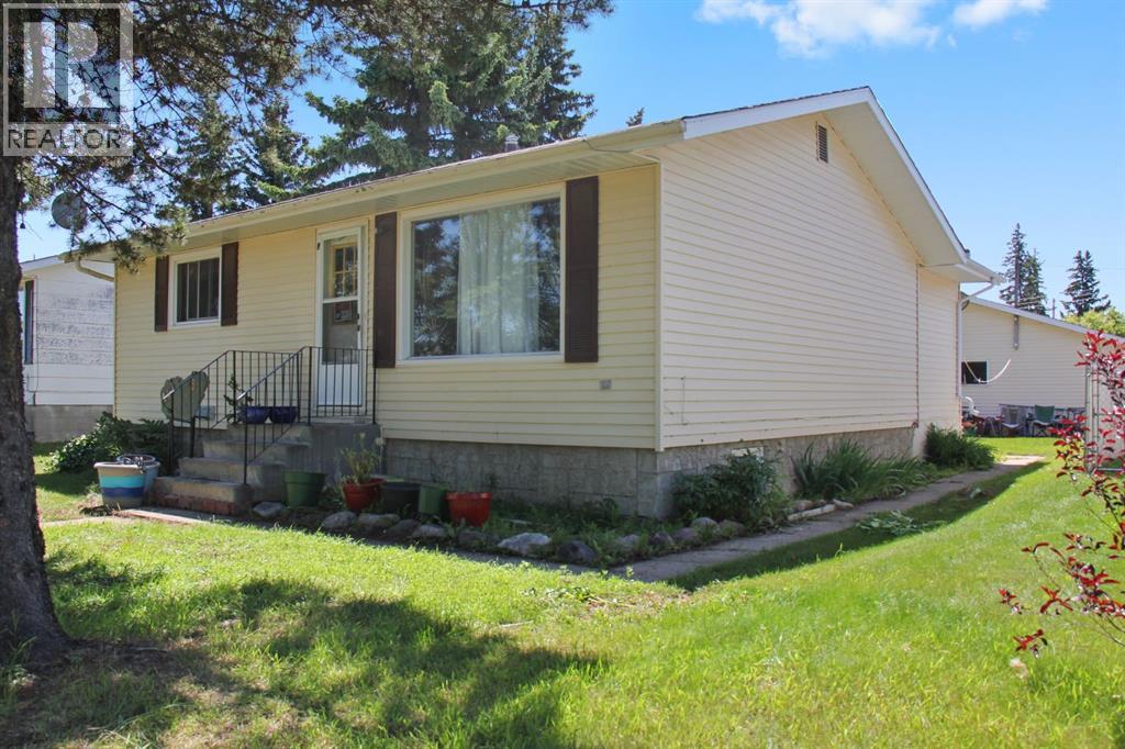 4915 53 Avenue - 4