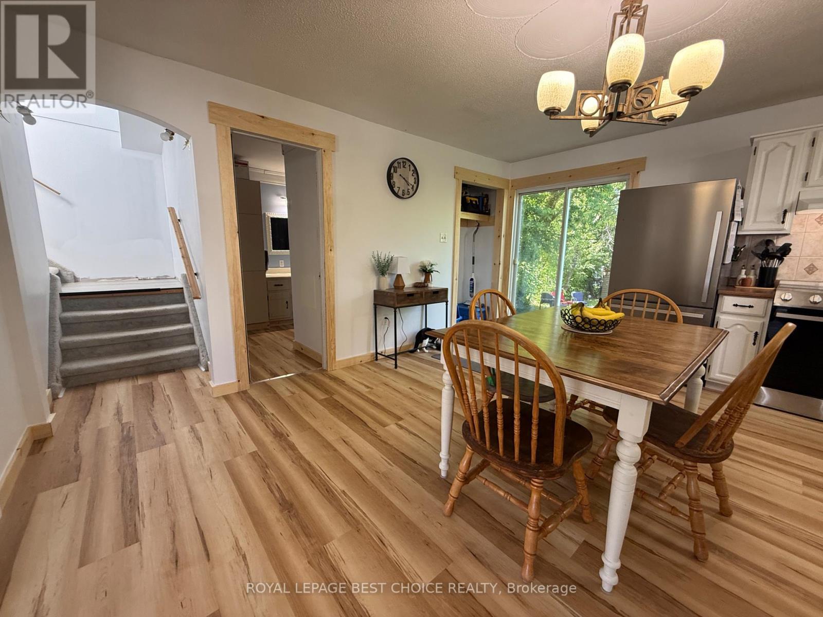 433 ALBERT STREET - 15