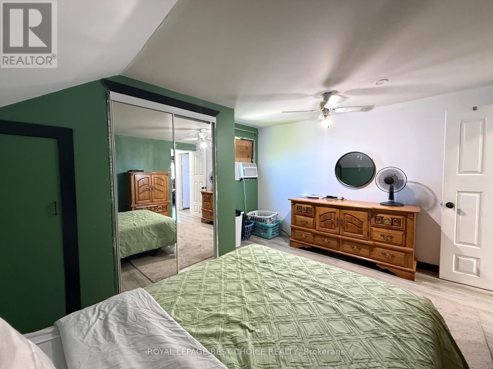 433 ALBERT STREET - 25