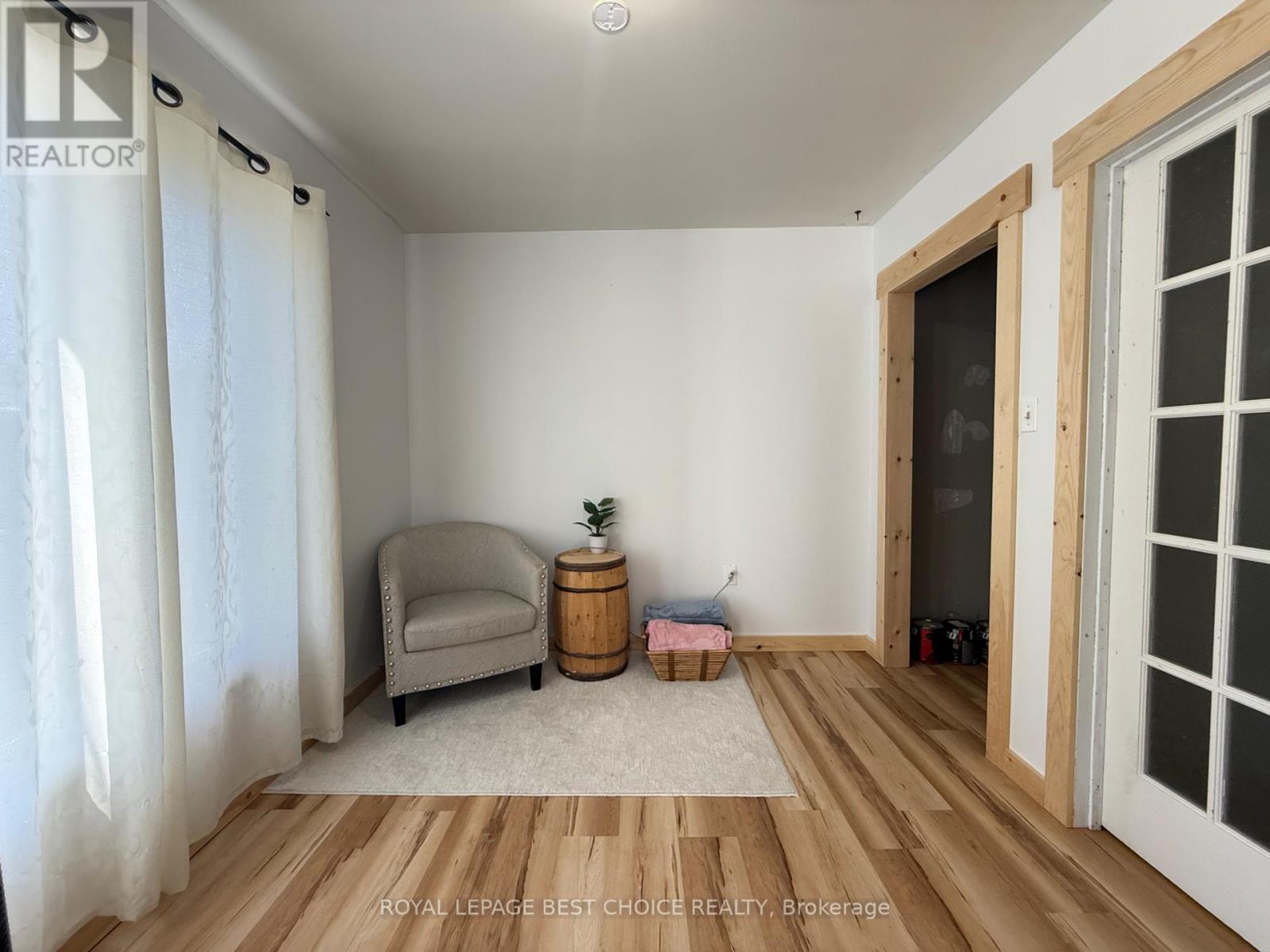 433 ALBERT STREET - 5