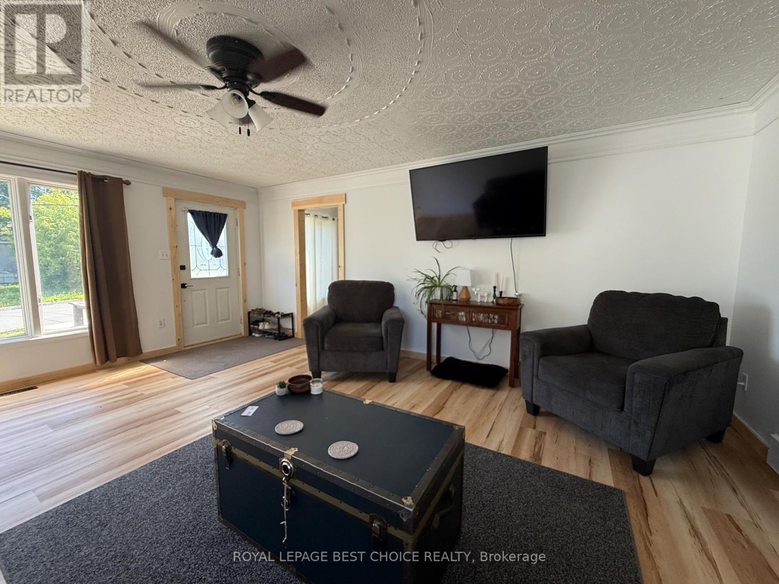 433 ALBERT STREET - 6