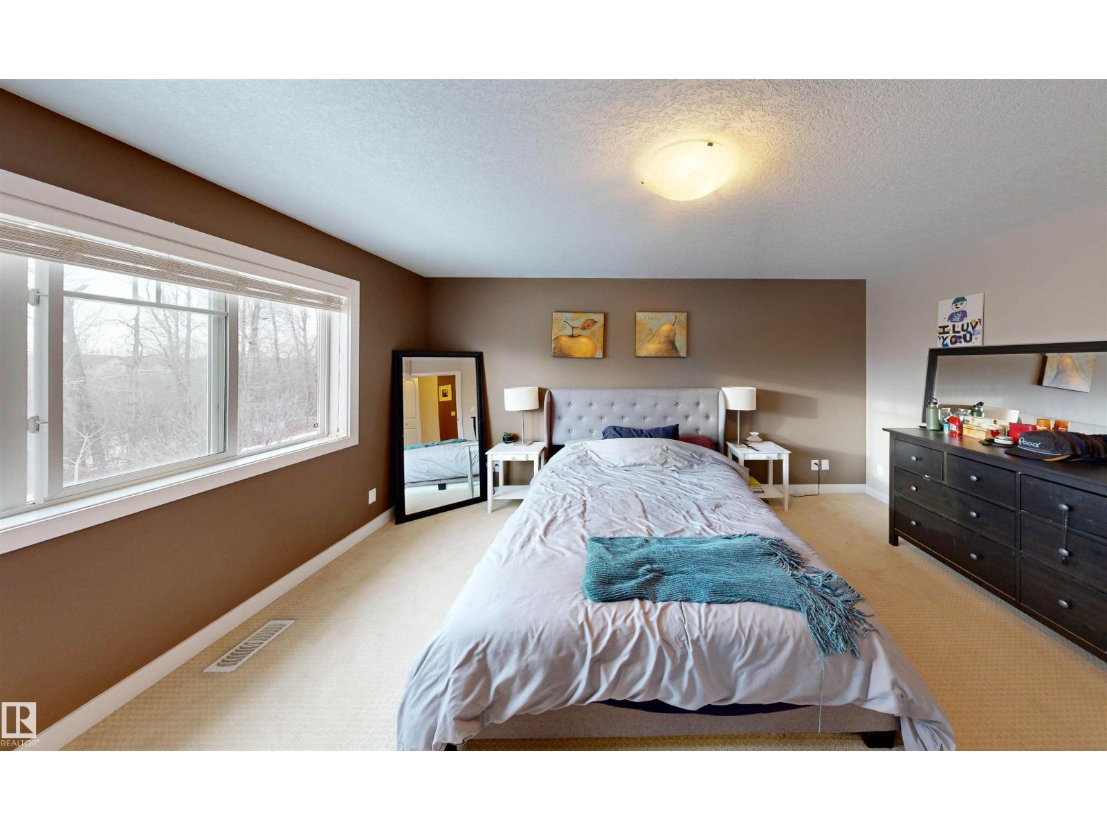 #8 9535 217 ST NW - 25