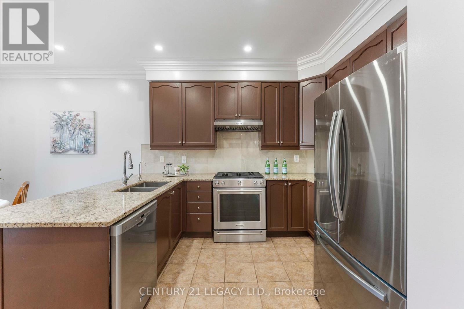 1296 TALL PINE AVENUE - 35