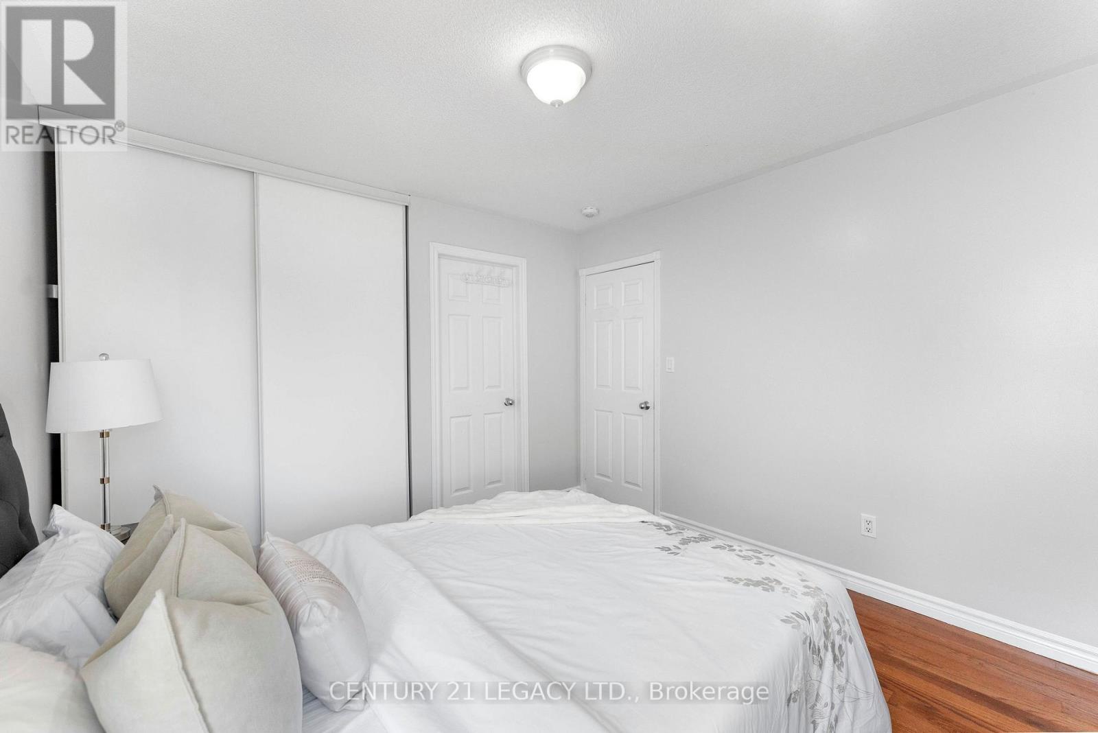 1296 TALL PINE AVENUE - 40